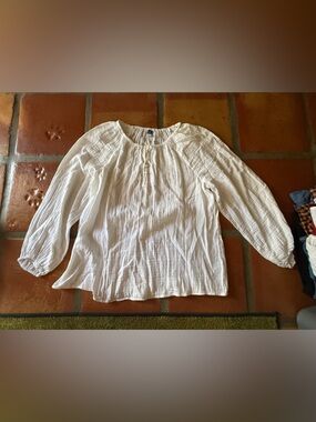 Old Navy White Ruffled Neck Button-Front Top